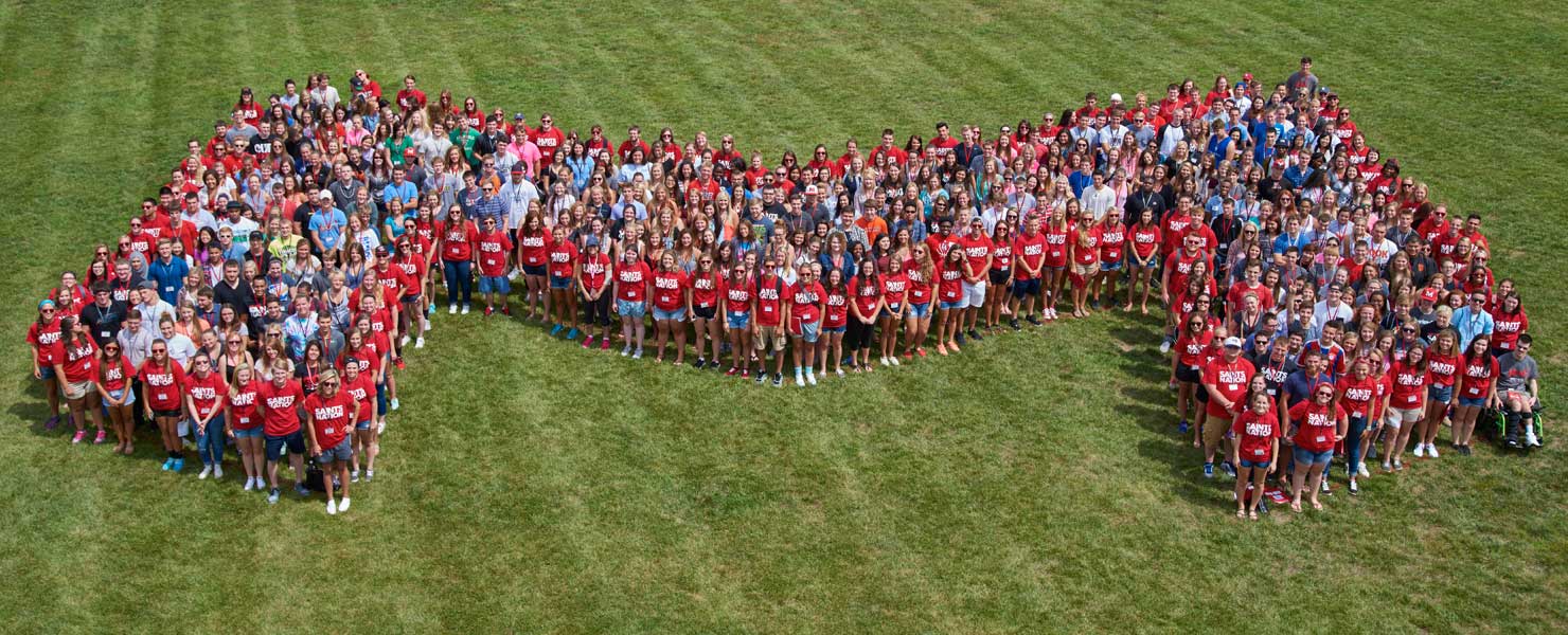 maryville students formin an M on the Quad