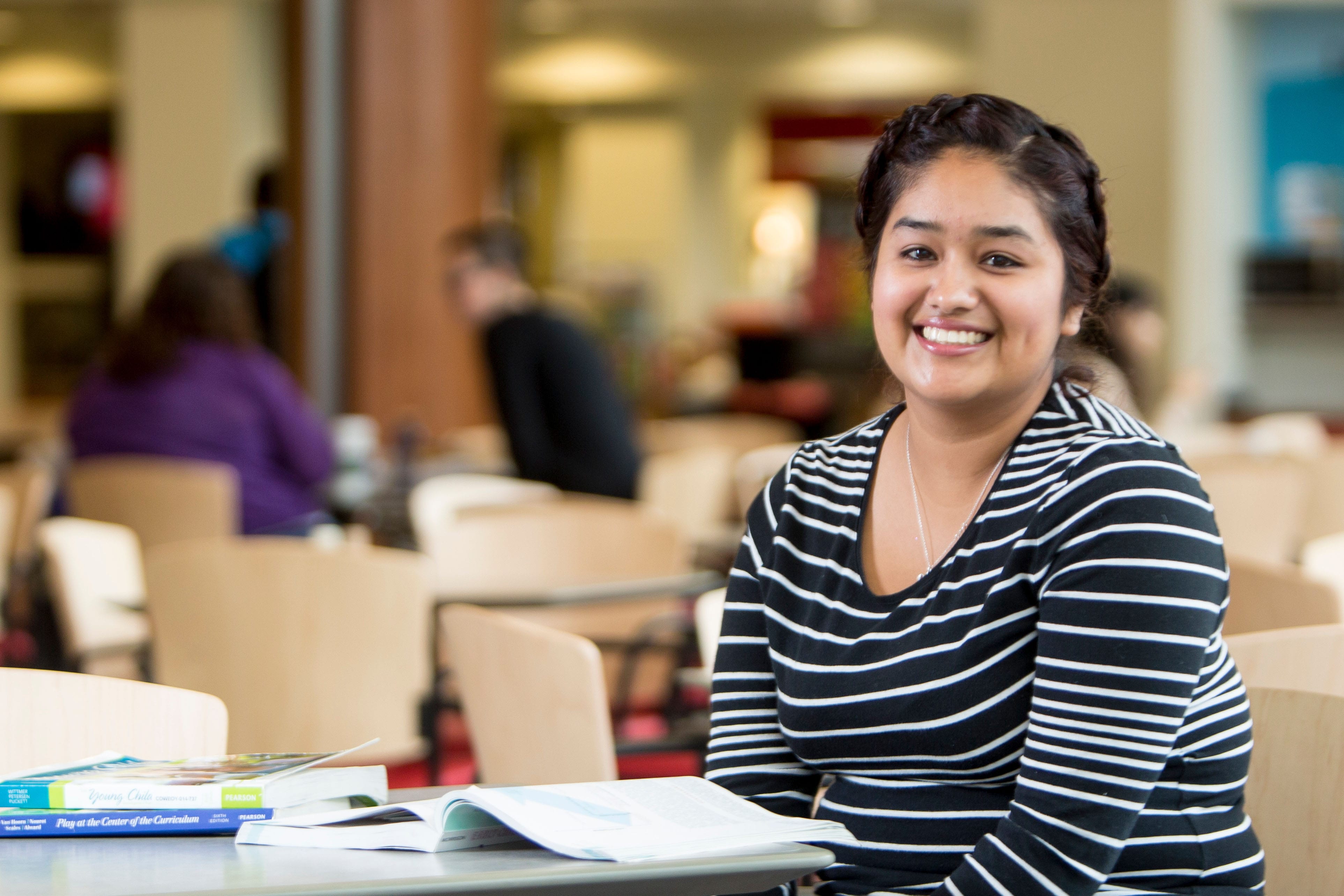 Maryville University student student-teaching at an elementary school