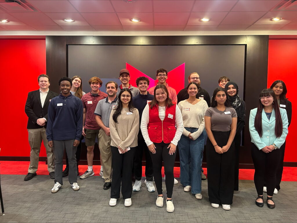 Maryville Business Students Help High School Entrepreneurs Hone Their Business Plans